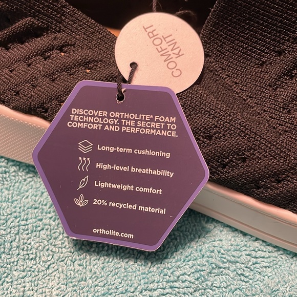 NWT women’s 8.5 M Sonoma Ortholite foam shoes made of breathable material. - Picture 3 of 4